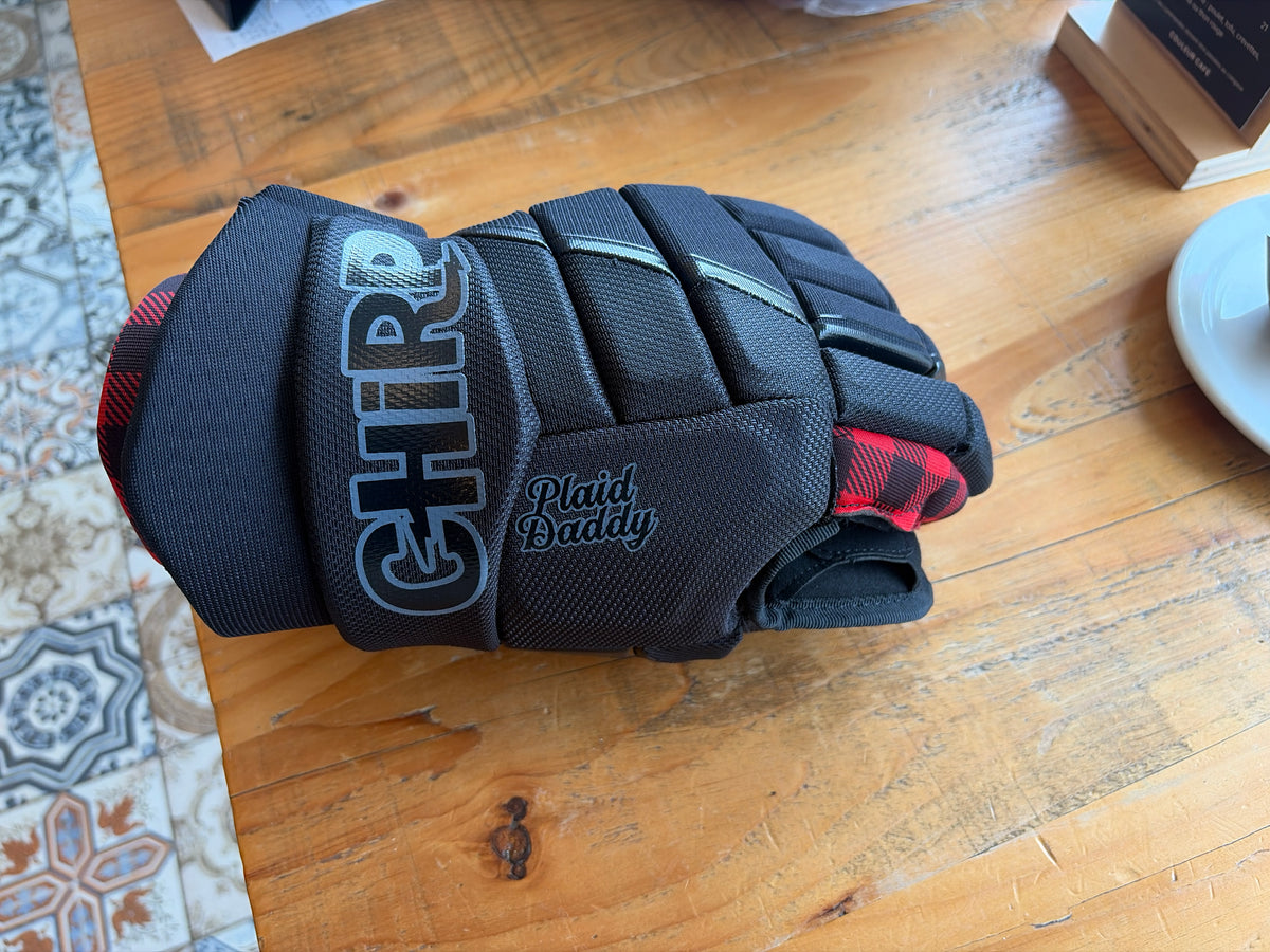 Plaid Daddy Pond Gloves (PRE-ORDER)