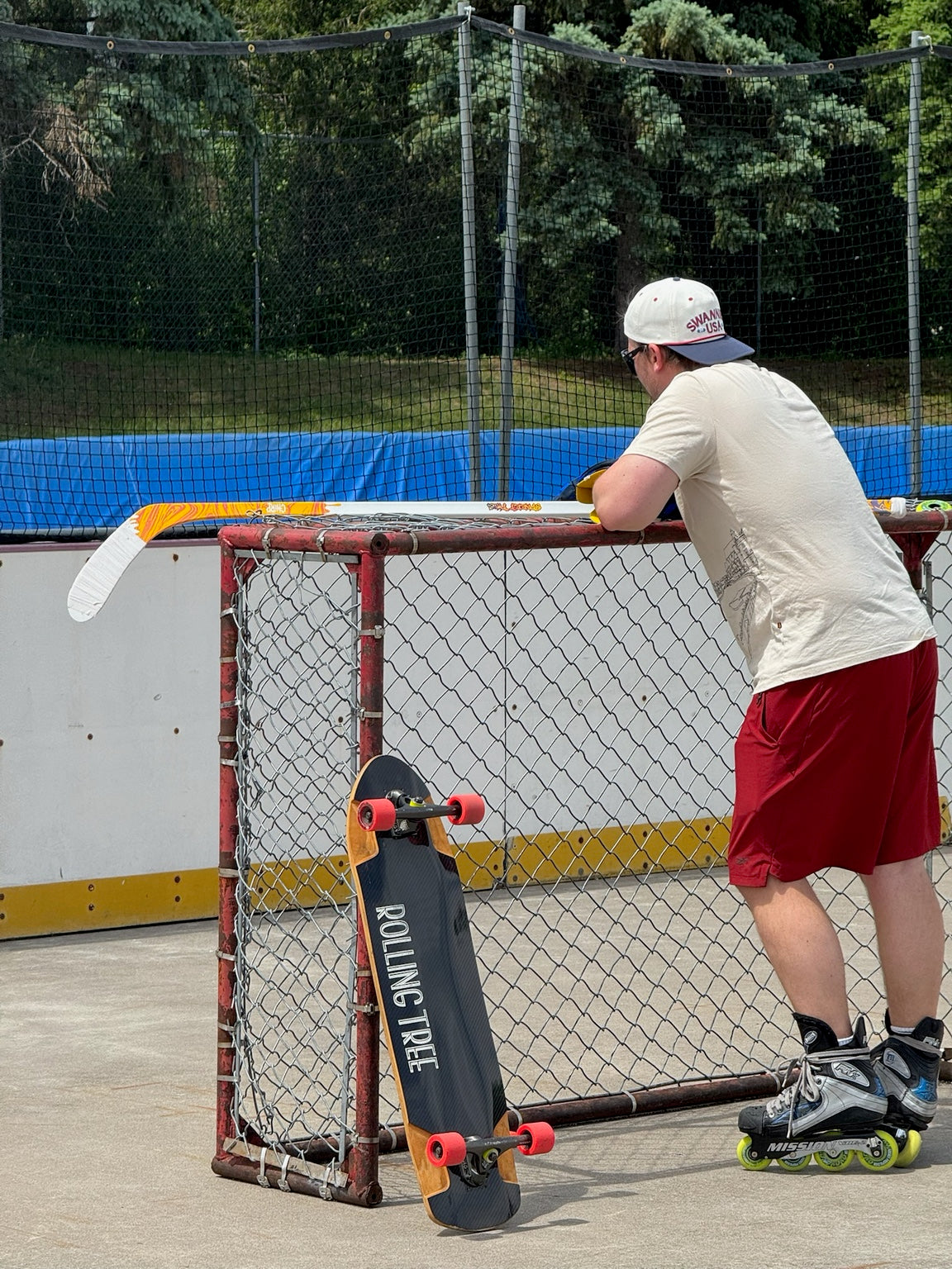 Street hockey with Chirp Street Twig